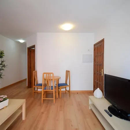 - Rest Near The Beach Apartment