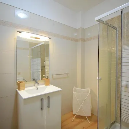 - Rest Near The Beach Apartment